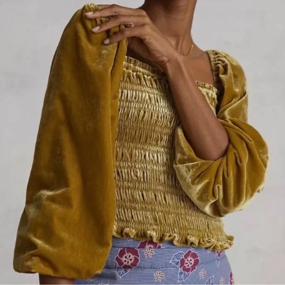 Anthropologie Tops - NWT Anthropologie Gold Ochre Velvet Puff Sleeve Top L